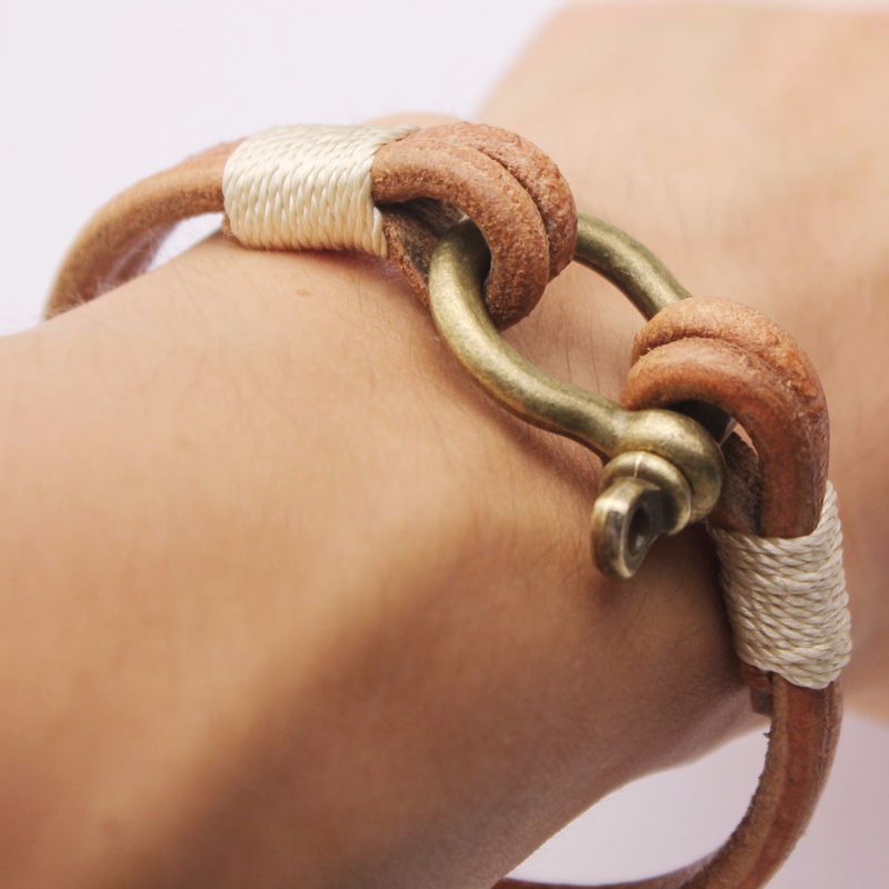 Bay Vintage Leather Horseshoe Bracelet