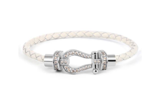 The Magnetic Horseshoe Bracelet